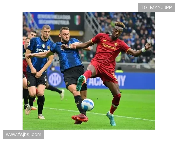 罗马主帅战术安排引发争议，球队近期表现波动对赛季走势形成制约